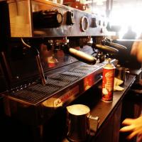 Catahoula Coffee - making espresso