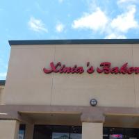 Xinia's Bakery facade